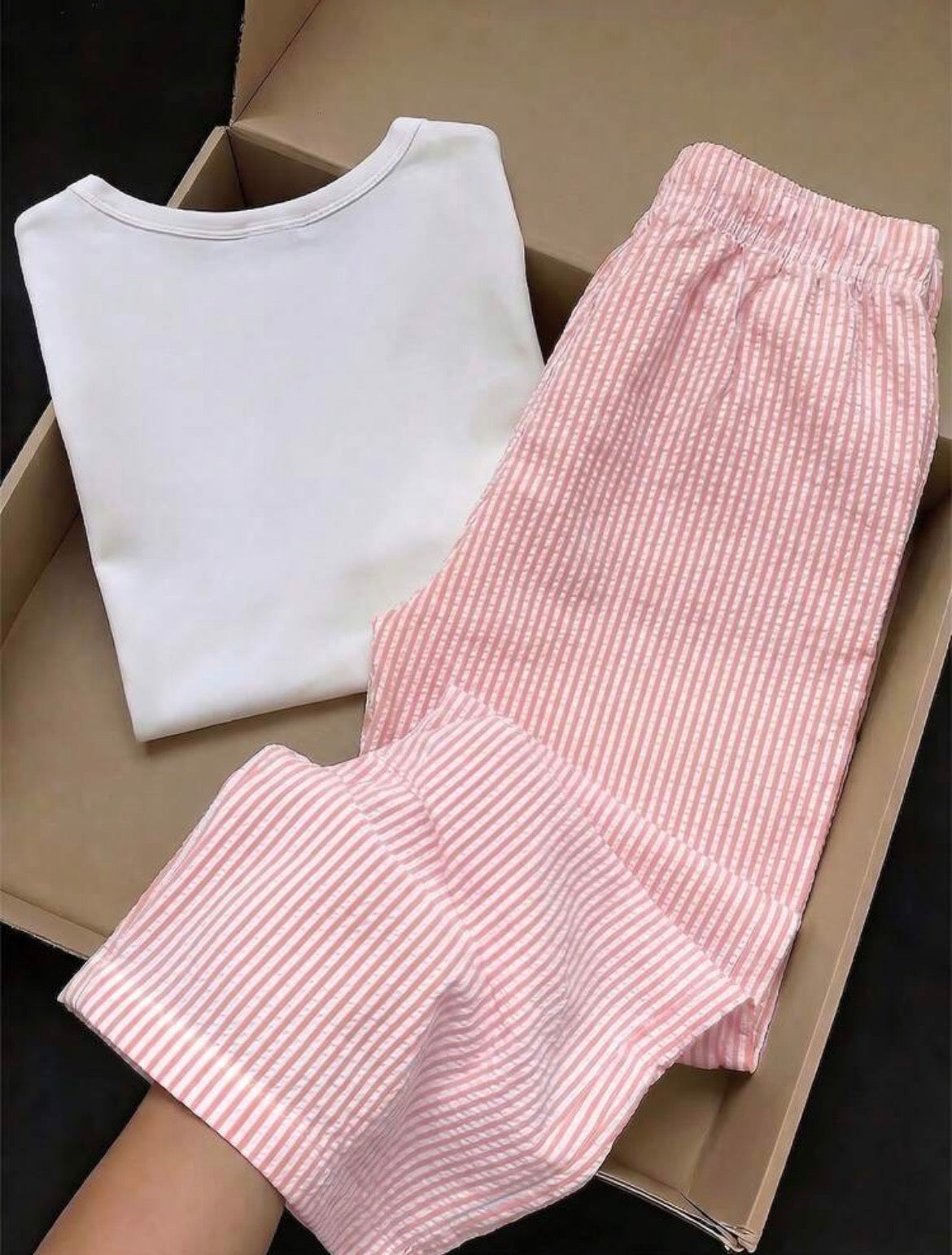 2pcs/Set Horse Print Round Neck Short Sleeve T-Shirt,Striped Straight Leg Pants