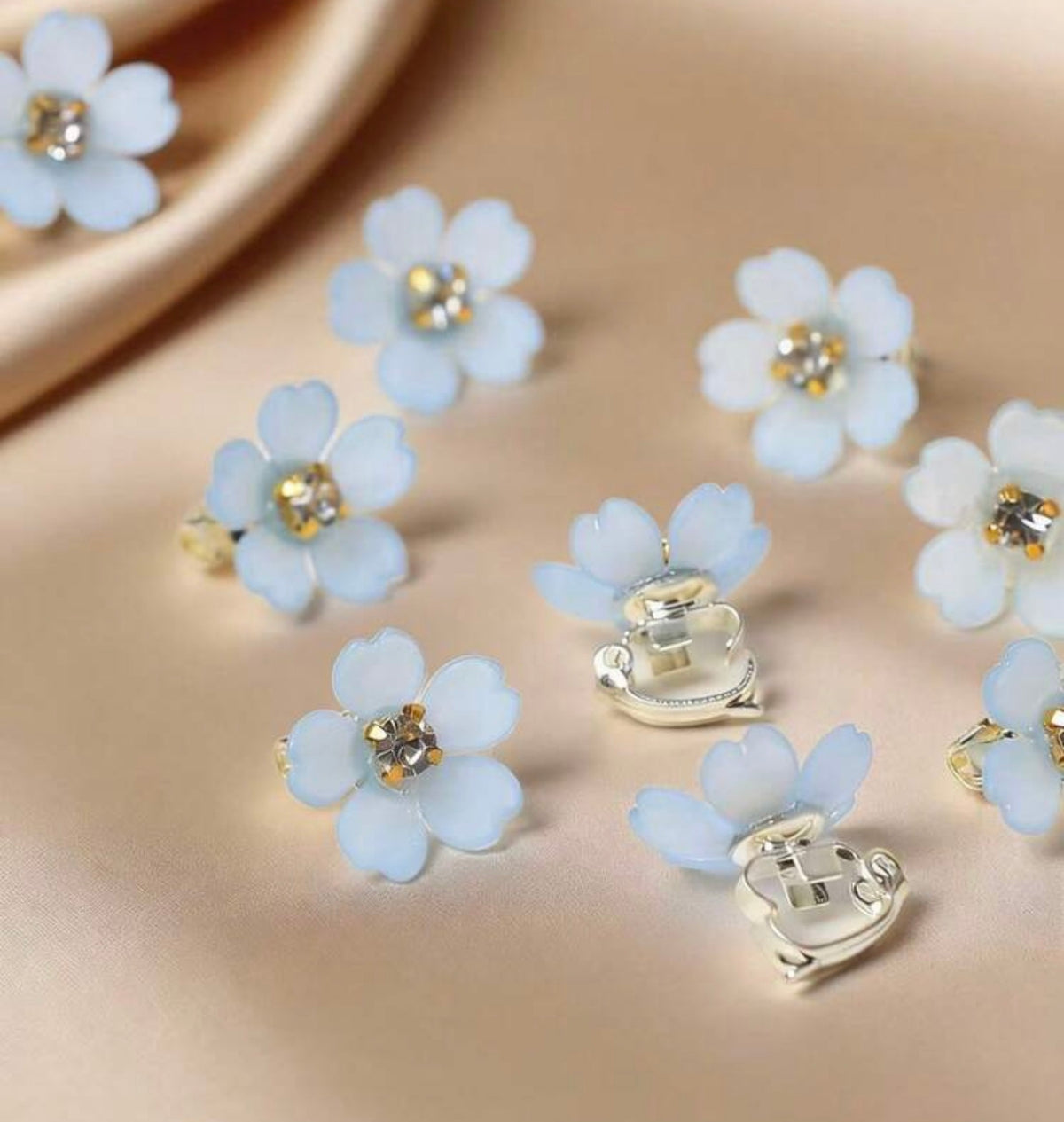 10/20pcs White Flower Bead Hair Clips