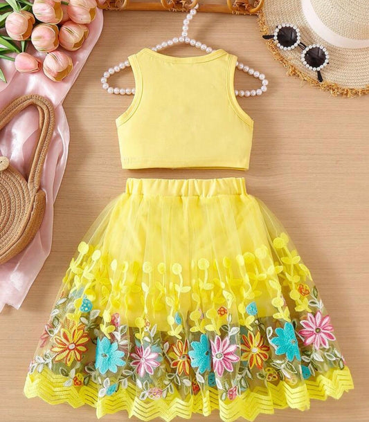 2pcs/Set Mesh Splice Vest Top & Embroidered Floral Mesh Splice