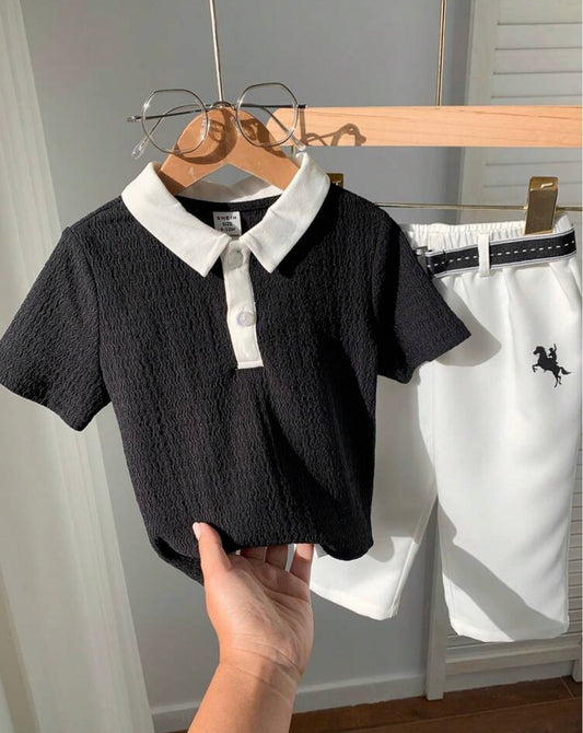 Black And White Horse Pattern Polo Shirt And White Pants Suit With Belt