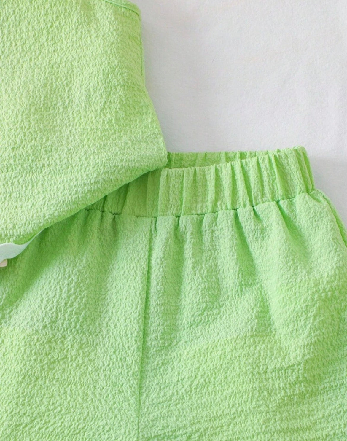 Textured Fabric Colorblock Hem Sleeveless Top & Shorts 2 Pieces