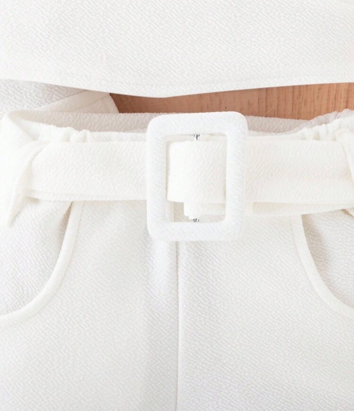 3Pieces Cami Top & Belted Shorts & Vest Elegant Buttoned White Polyester Coat