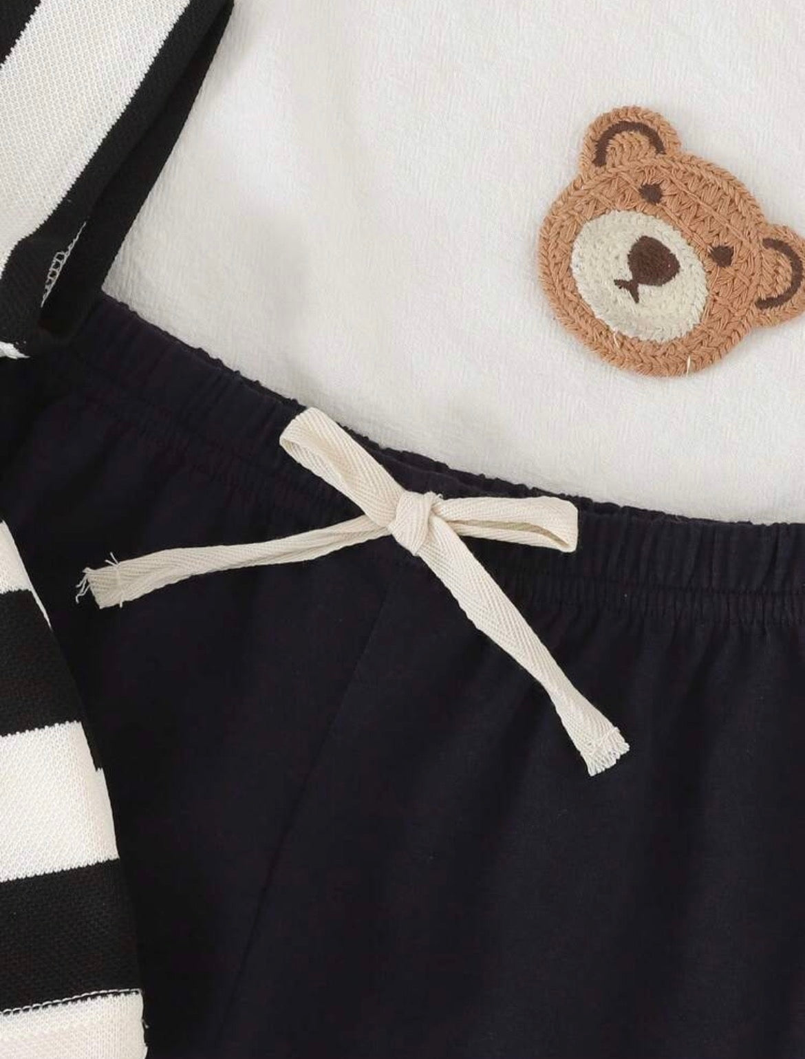 2pcs/Set Black And White Striped Bear Patch Short Sleeve T-Shirt Knit Top And Shorts