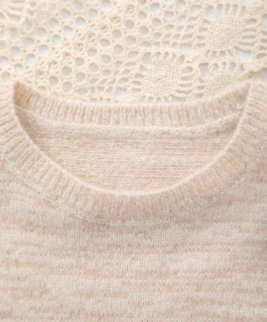 Young Girl Knitted Crew Neck Solid Color Sweater Vest
