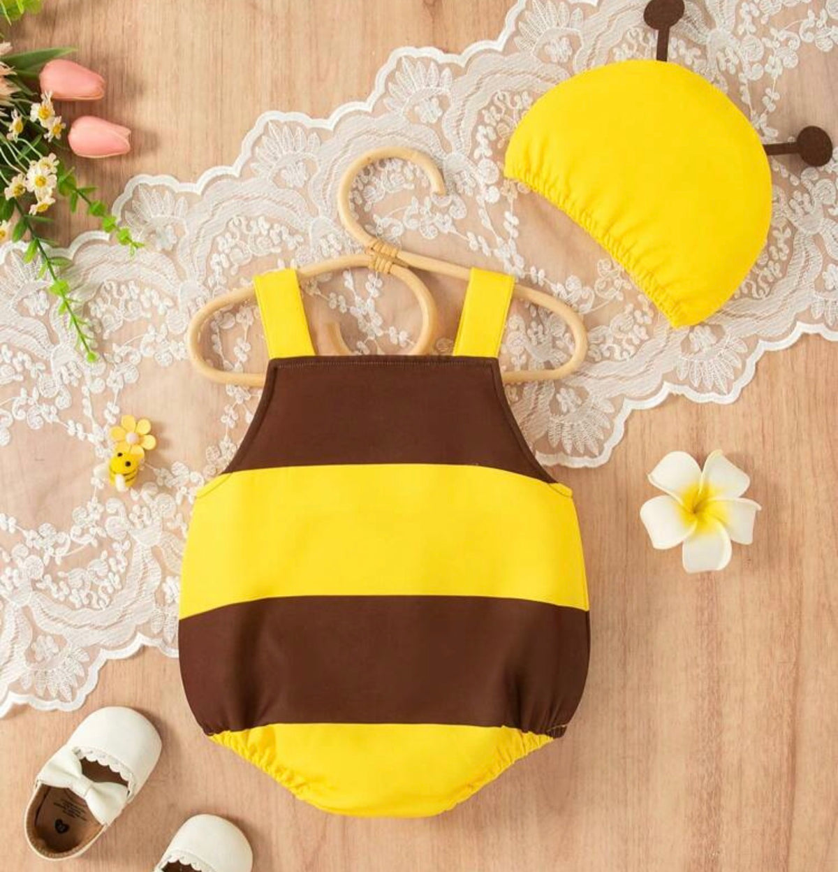 Pals 2pcs Bee-Themed outfit
