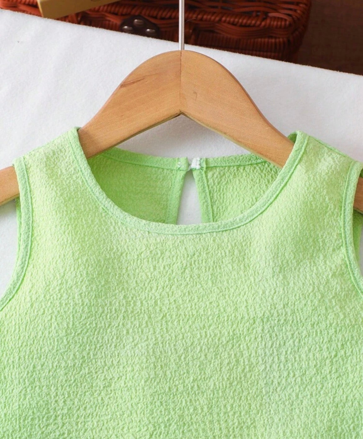 Textured Fabric Colorblock Hem Sleeveless Top & Shorts 2 Pieces