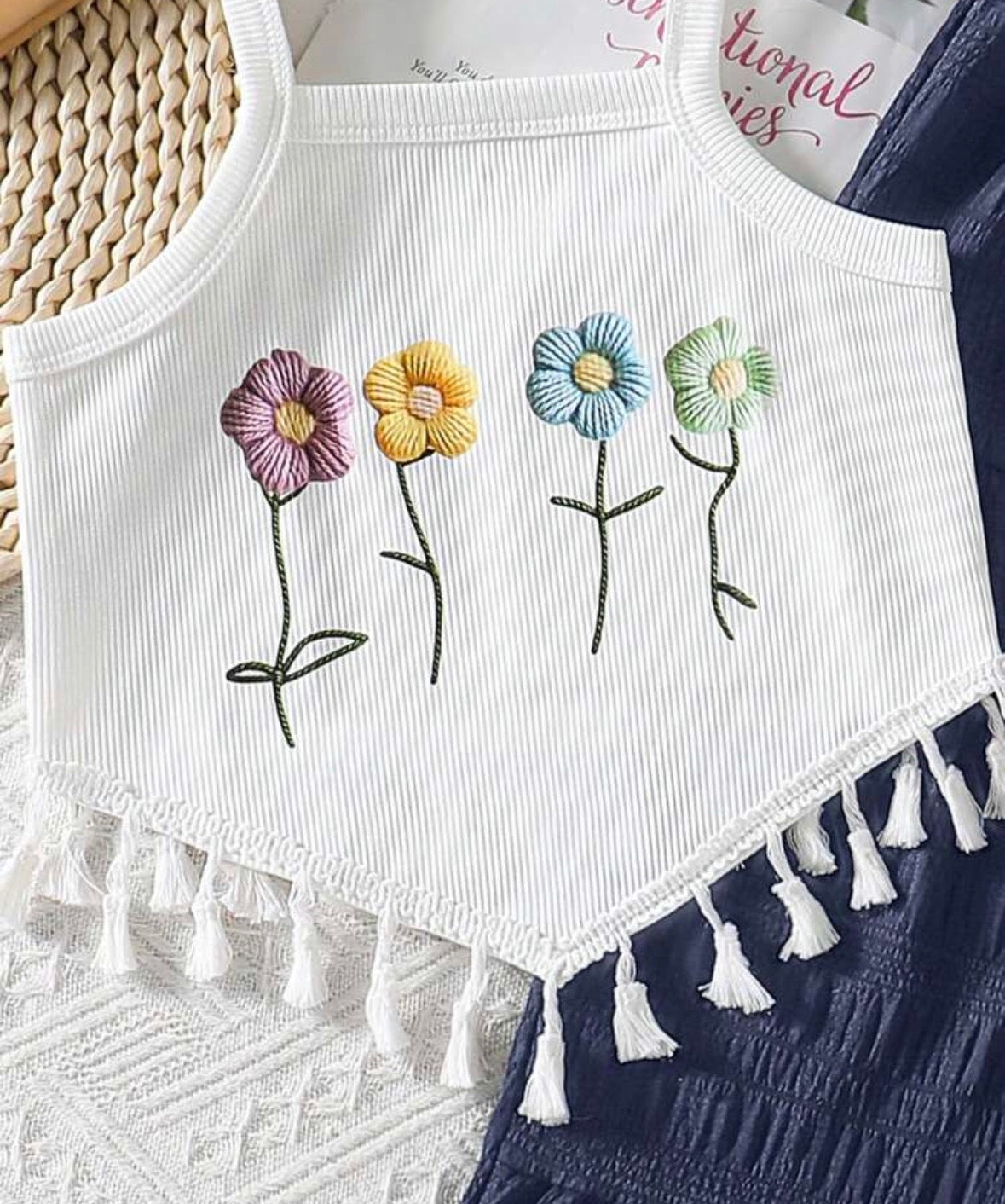 2pcs/Set 3D Embroidery Decor Camisole With Asymmetrical Hem Casual Pants