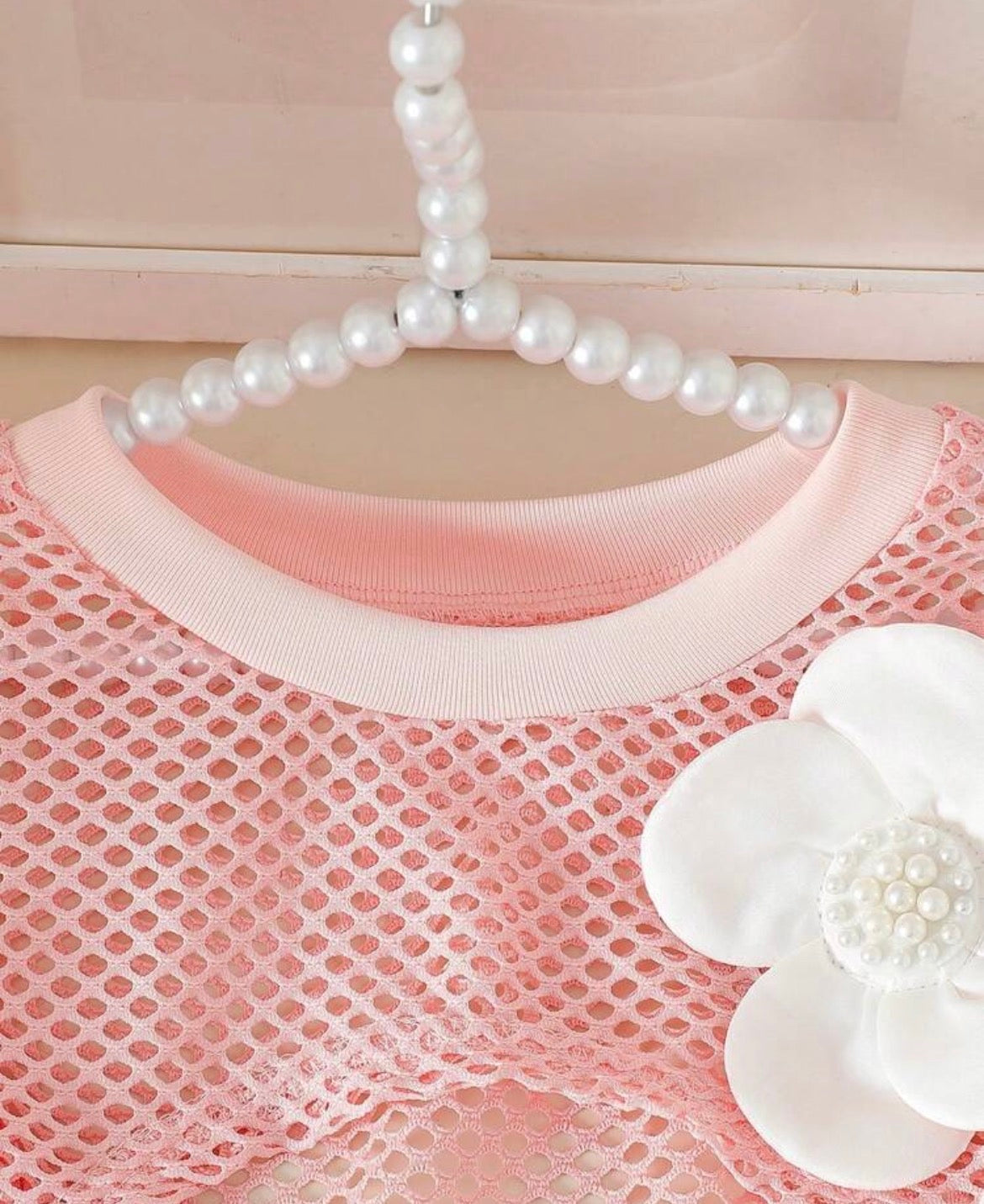 Camisole Pearl Flower Vest, Paired With Bow Pleated Skirt, 3-Piece