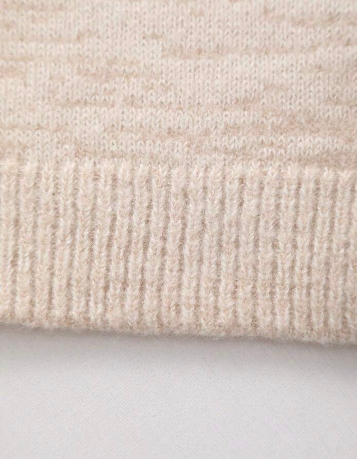 Young Girl Knitted Crew Neck Solid Color Sweater Vest