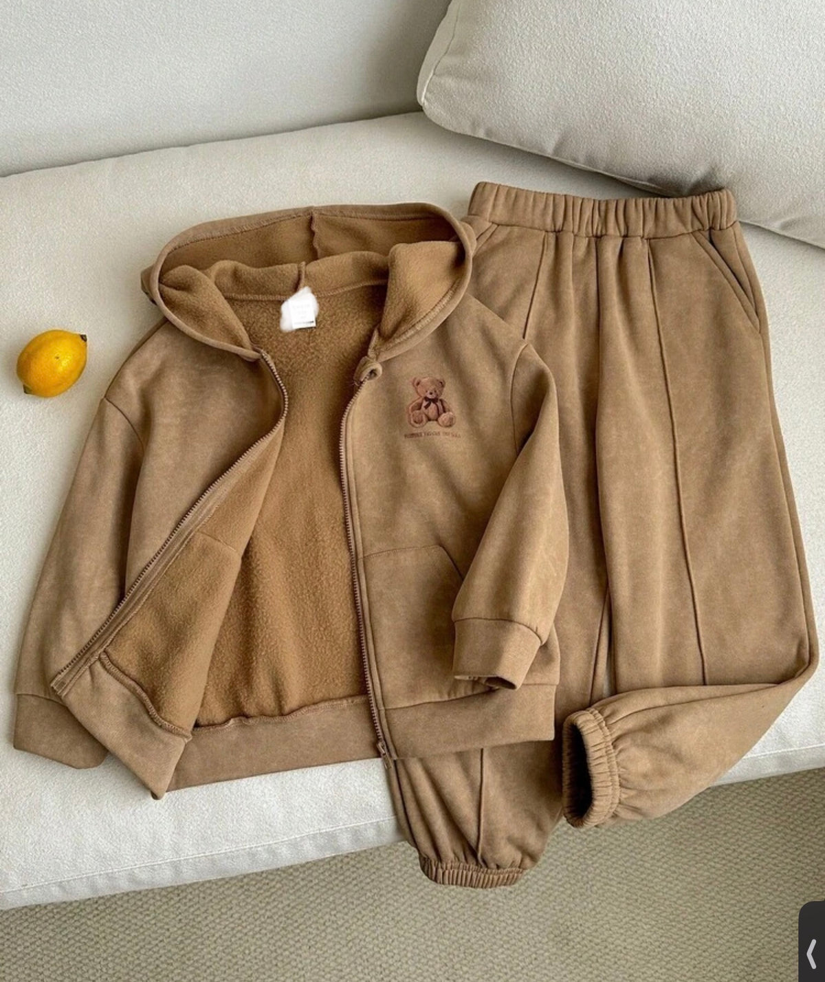 2pcs Cute Bear Graphic Hoodie Sweatshirt & Sweatpants