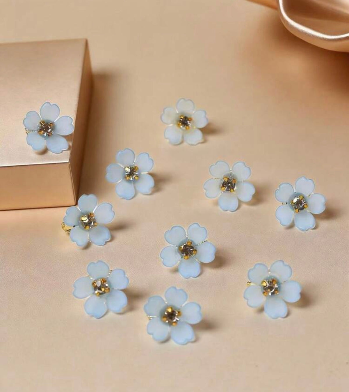 10/20pcs White Flower Bead Hair Clips