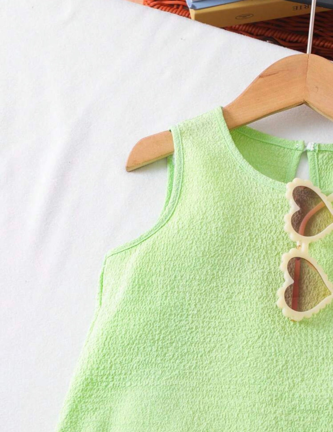 Textured Fabric Colorblock Hem Sleeveless Top & Shorts 2 Pieces