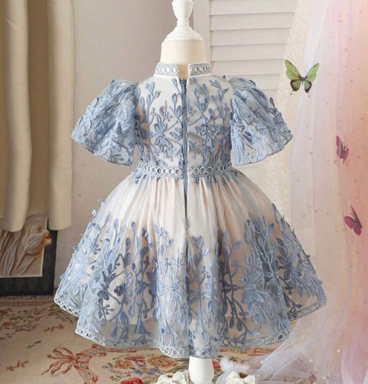 Floral Embroidery Tulle Puff Sleeve