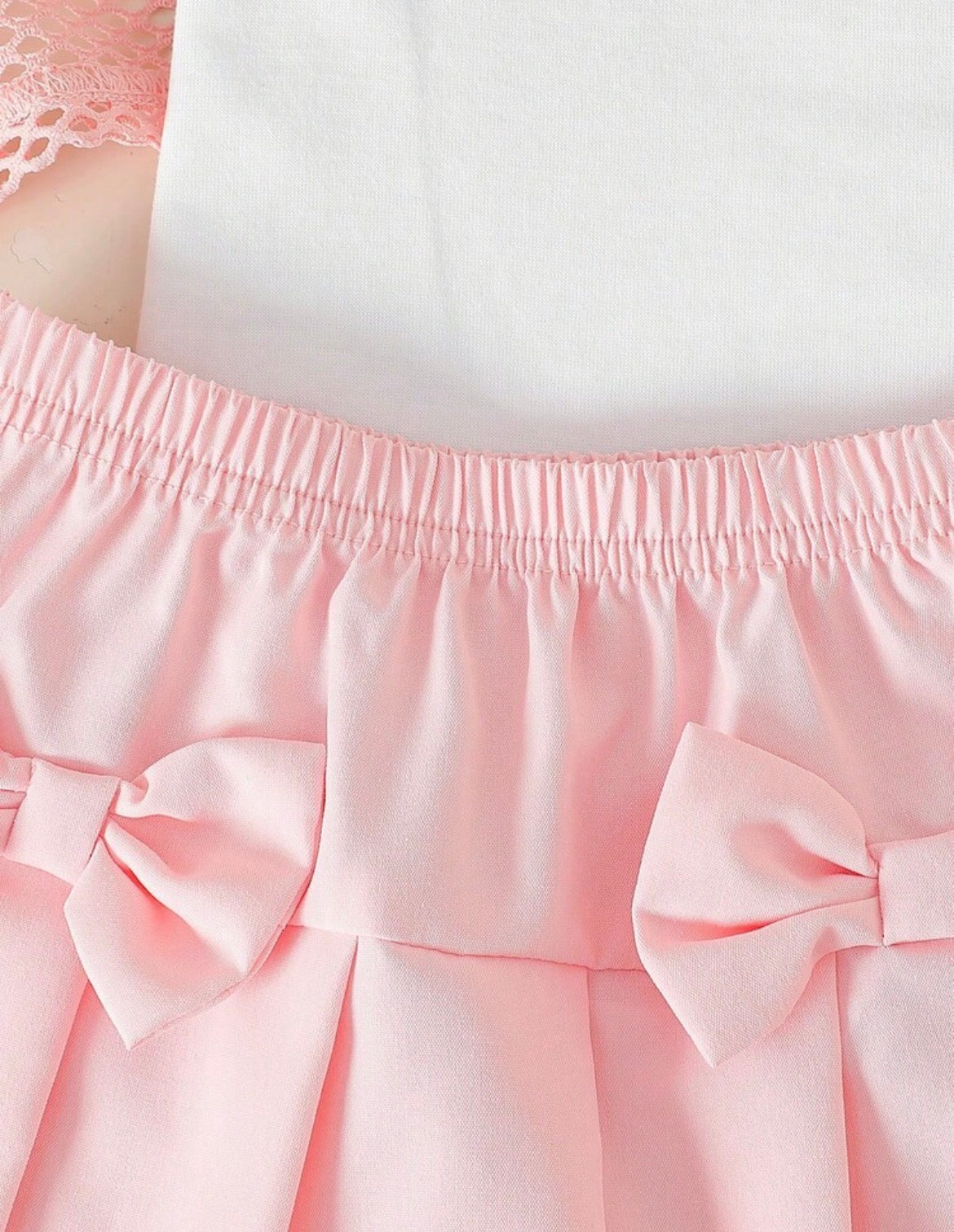 Camisole Pearl Flower Vest, Paired With Bow Pleated Skirt, 3-Piece