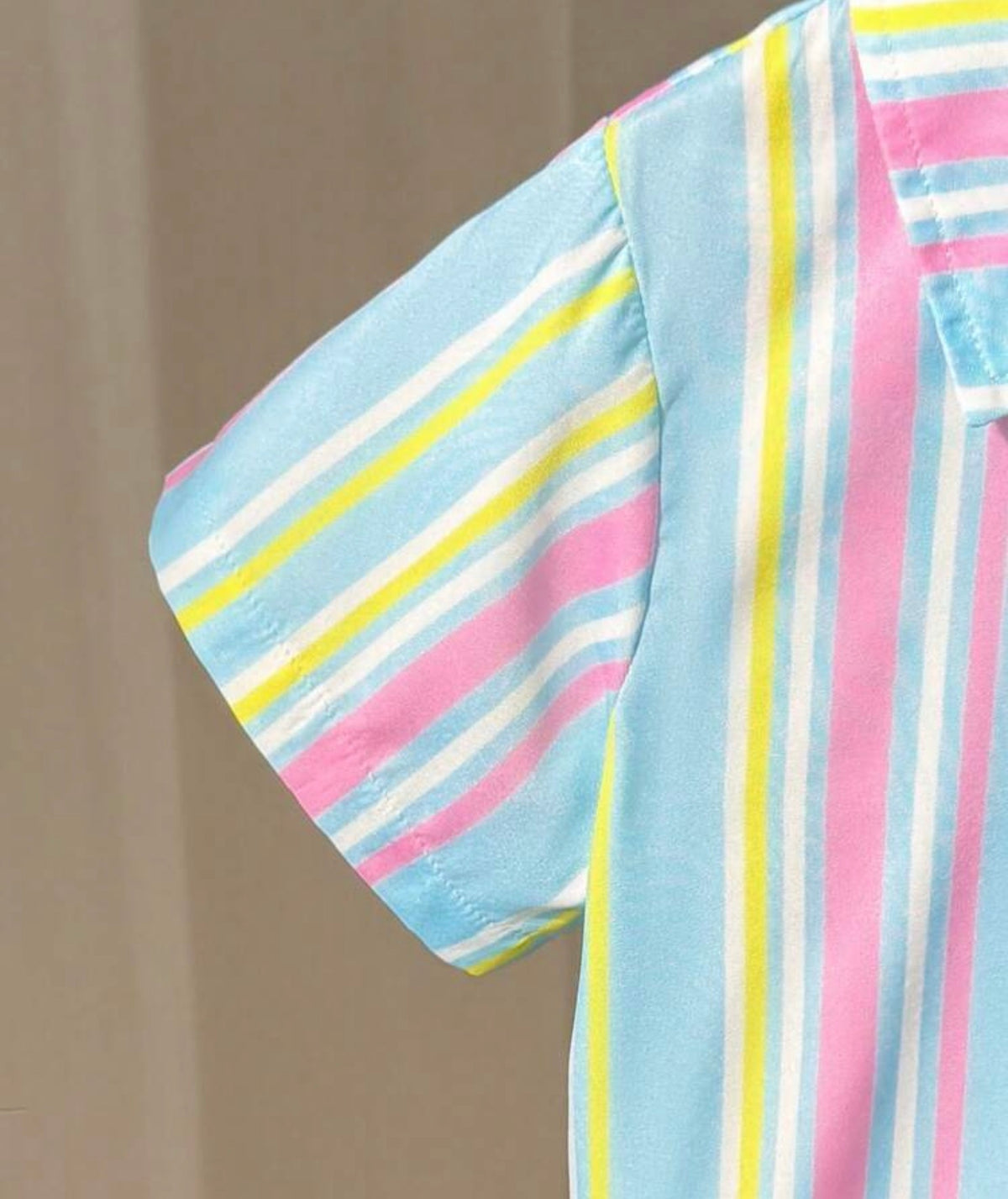 2pcs/Set Beach Striped Short Sleeve Shirt And Lightweight Breathable Striped Shorts