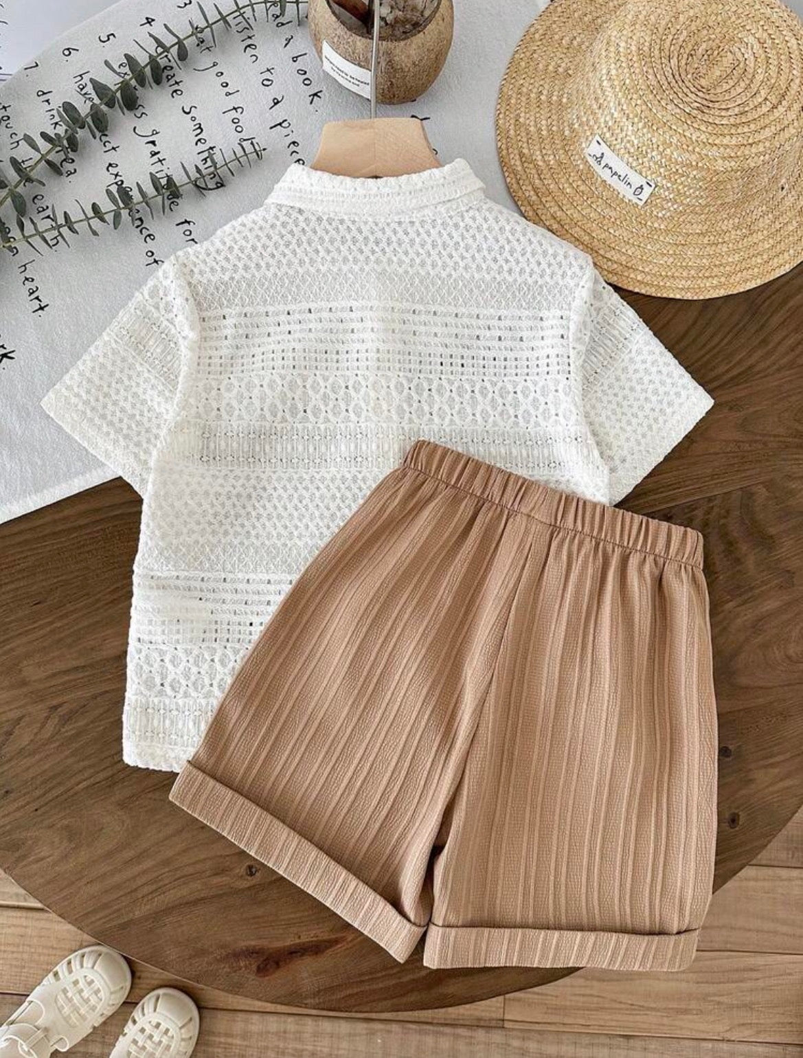 2pcs Short Sleeve White Shirt And Brown Shorts,