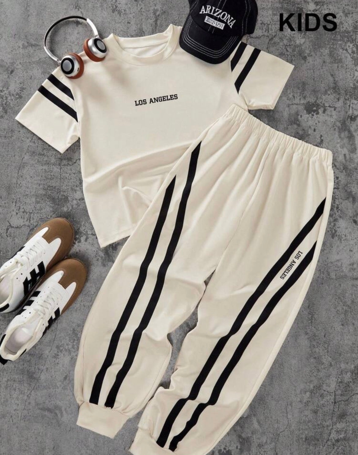 2pcs Round Neck Printed T-Shirt And Side Design Jogger Pants Set