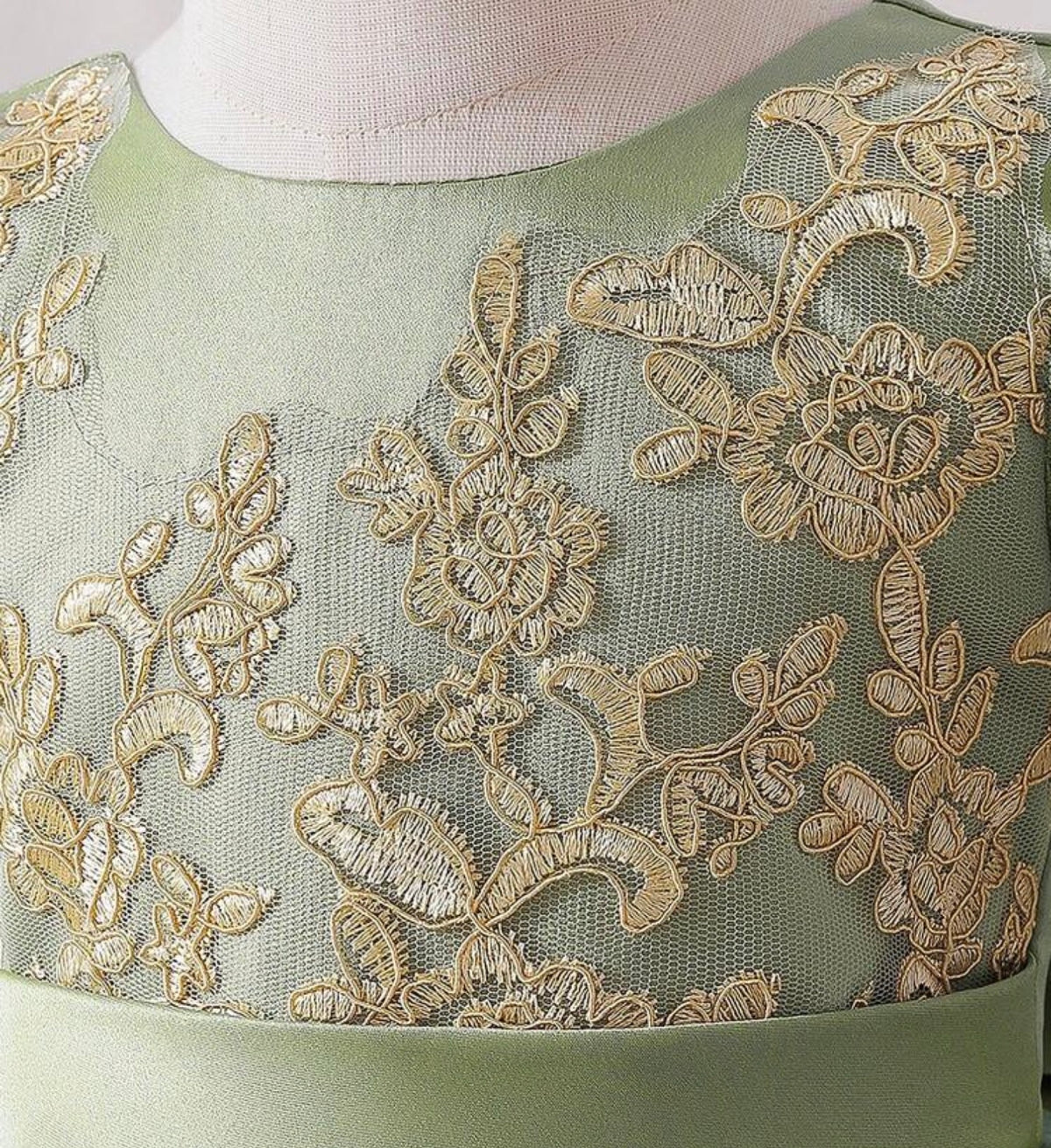Embroidered Butterfly Pattern Randomly Headband Not Included