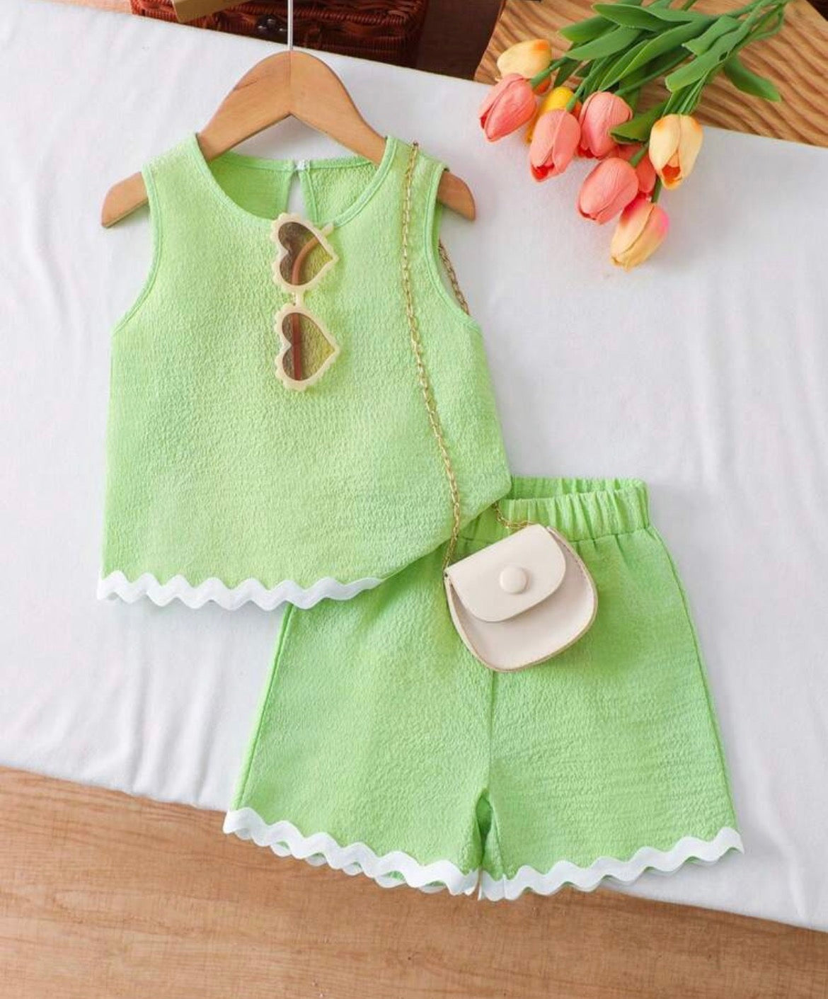 Textured Fabric Colorblock Hem Sleeveless Top & Shorts 2 Pieces