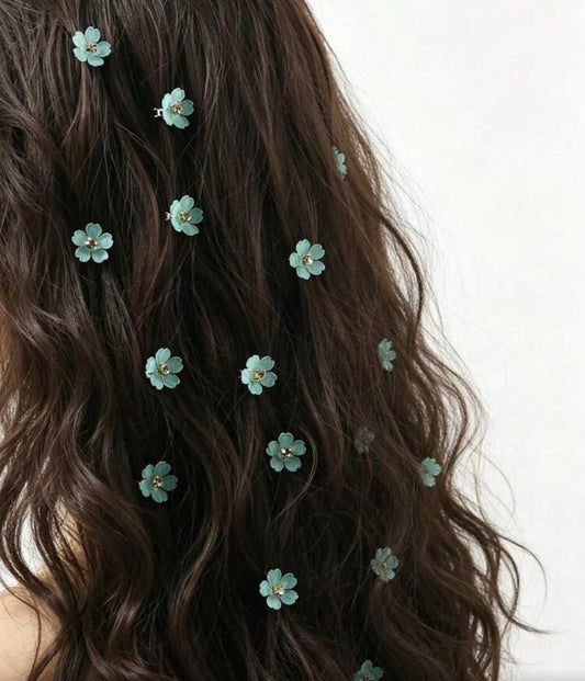 10/20pcs White Flower Bead Hair Clips