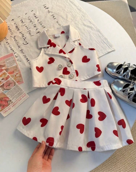 Heart collar sleeveless Top+Pleated Skirt