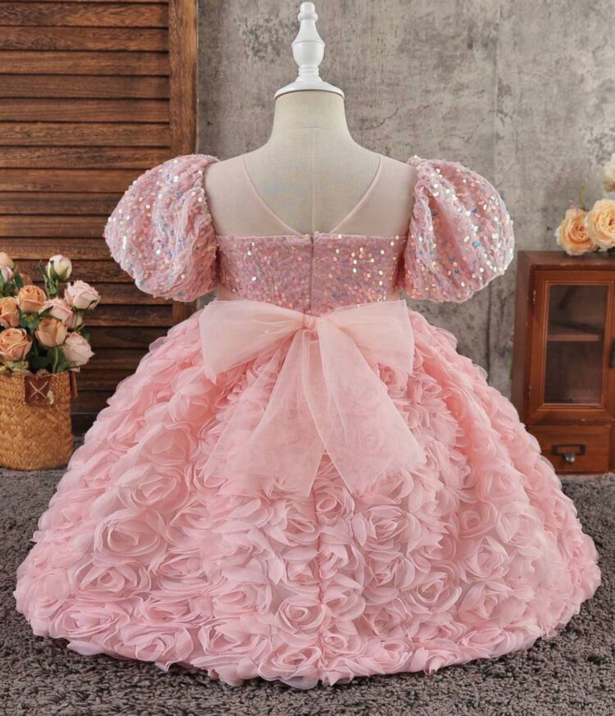 Sequined Bow Decoration And Three-Dimensional Flower Hem