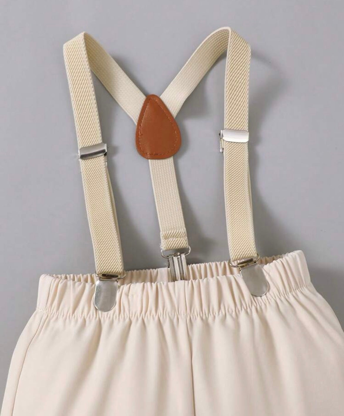 2pcs Suit Set - Bow Tie Casual Short Sleeve Shirt & Bib Shorts