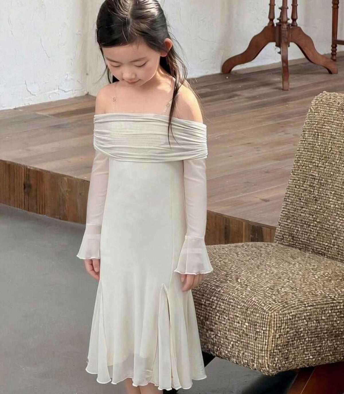 Elegant Solid Color Off-Shoulder Flare Sleeve Dress
