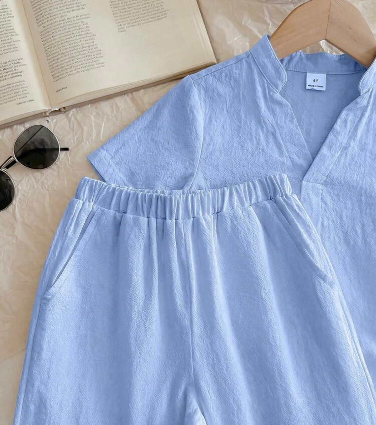 2pcs Short-Sleeved V-Neck Shirt And Pants Set
