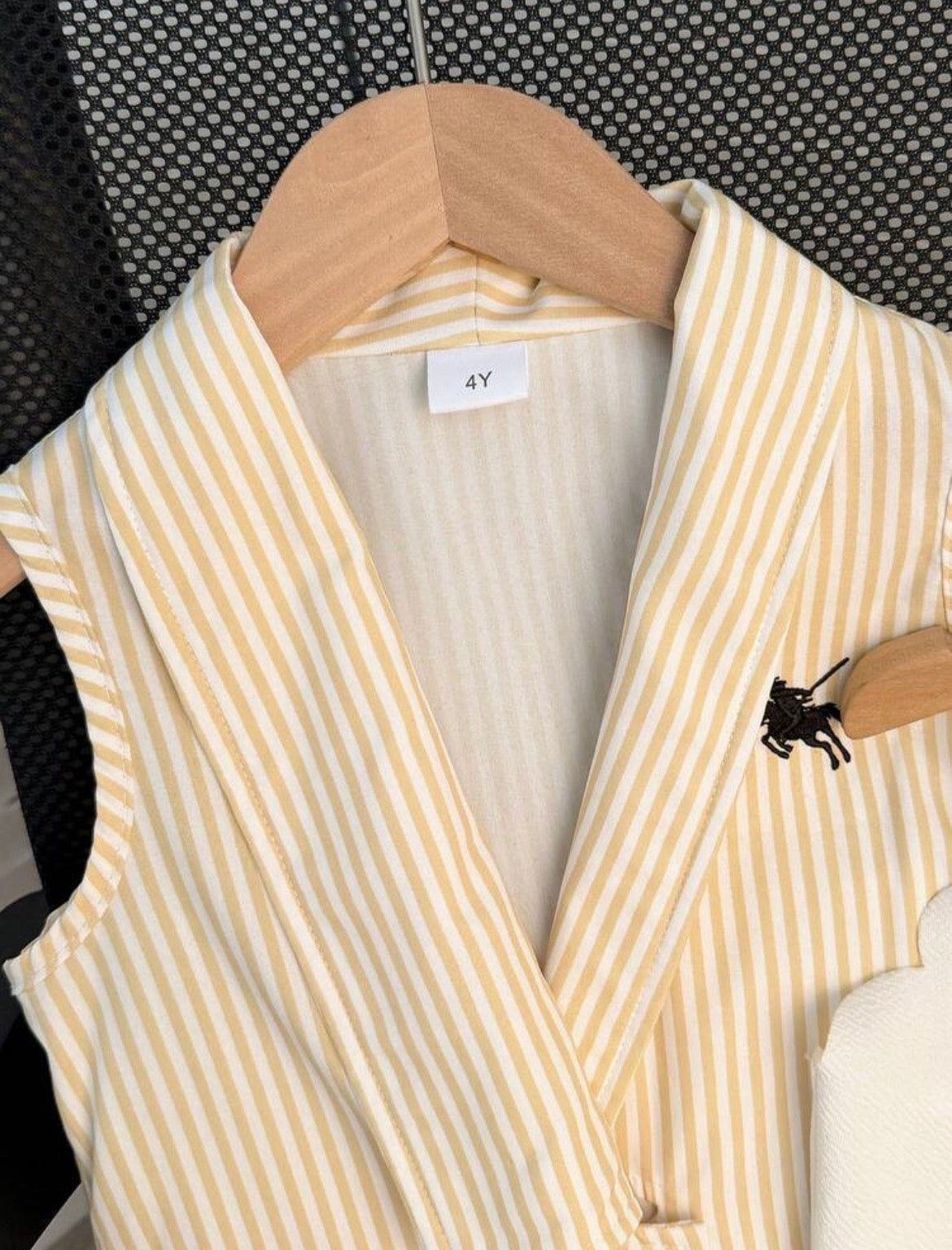 4pcs/Set Striped Vest Jacket & White Lace Trim Camisole & Beret Hat & Matching Shorts