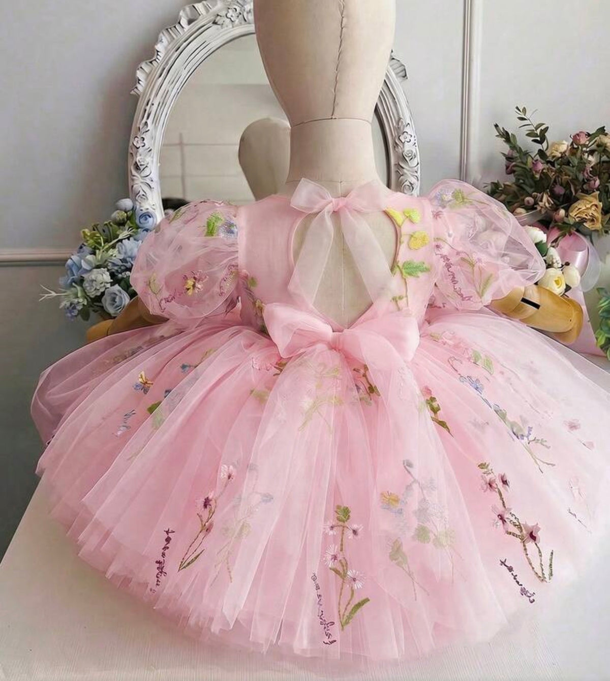 Embroidered Petal Sleeve Hollow Back Mesh Princess Dress