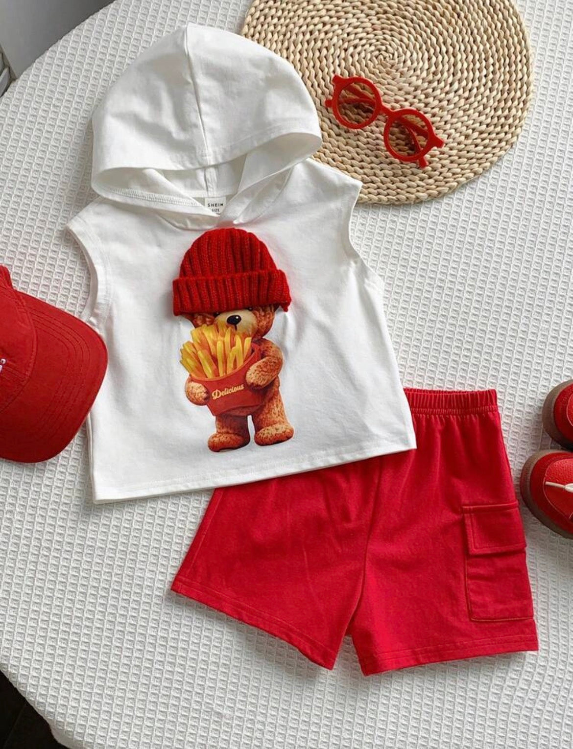Bear Pattern Sleeveless Knit Top T-Shirt And Red Cargo Shorts