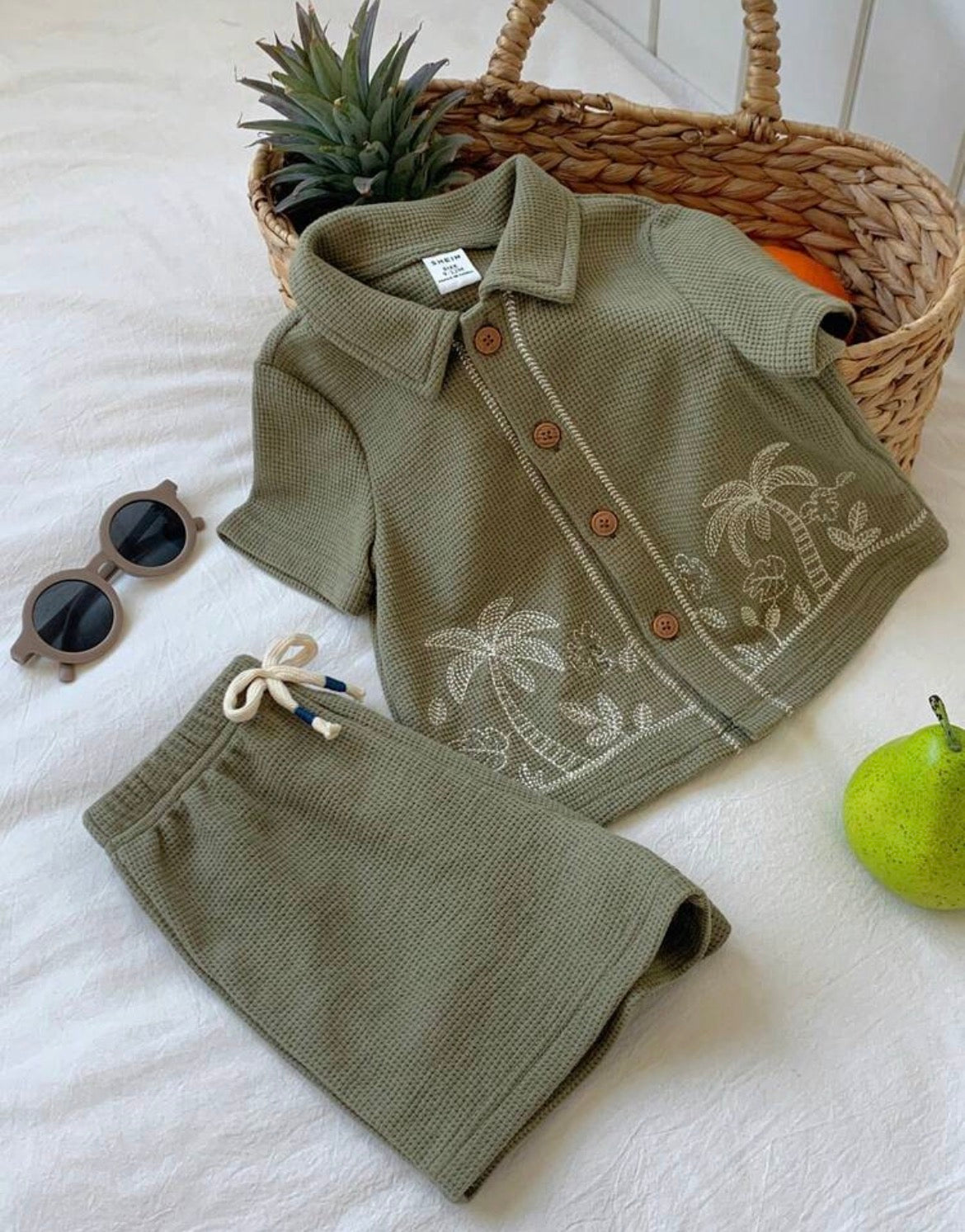 2pcs Unisex Baby Boy/Girl Plant Embroidery Waffle Shirt And Shorts