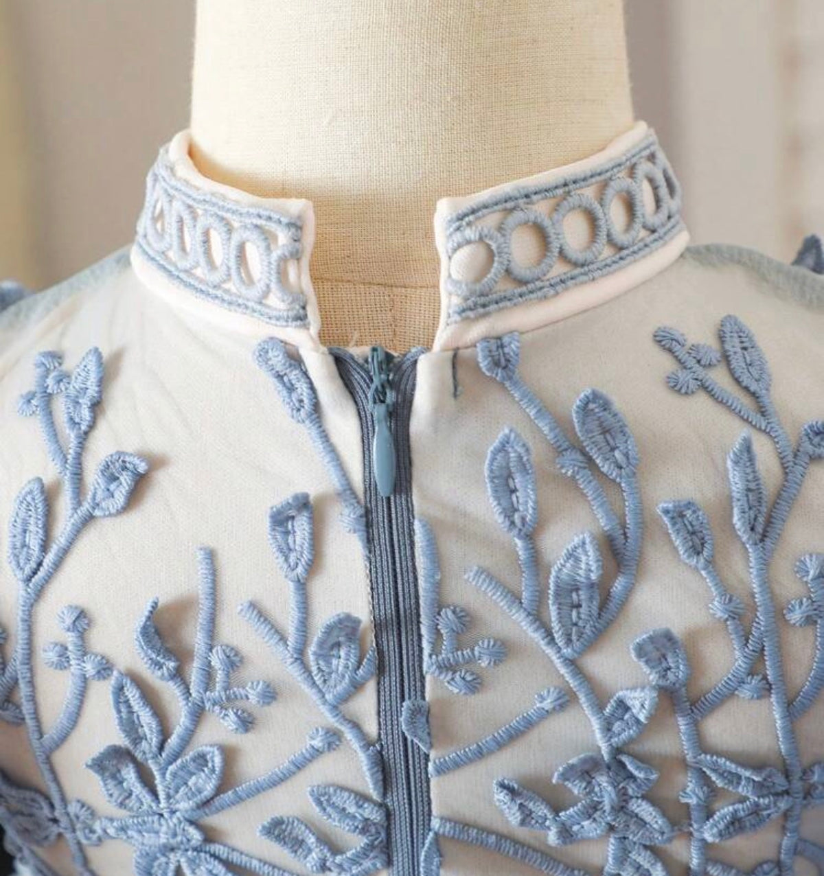 Floral Embroidery Tulle Puff Sleeve