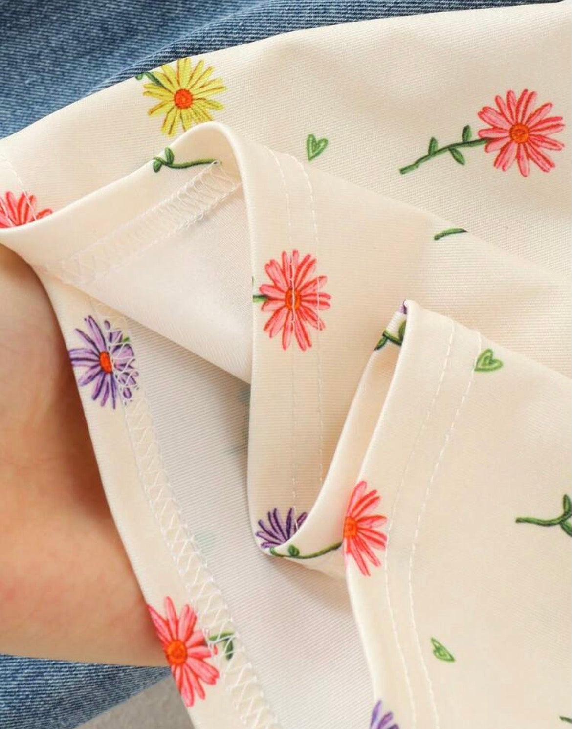 2pcs Round Neck Short Sleeve T-Shirt Paired With 3D Embroidered Flower Denim Look Straight Leg Pants