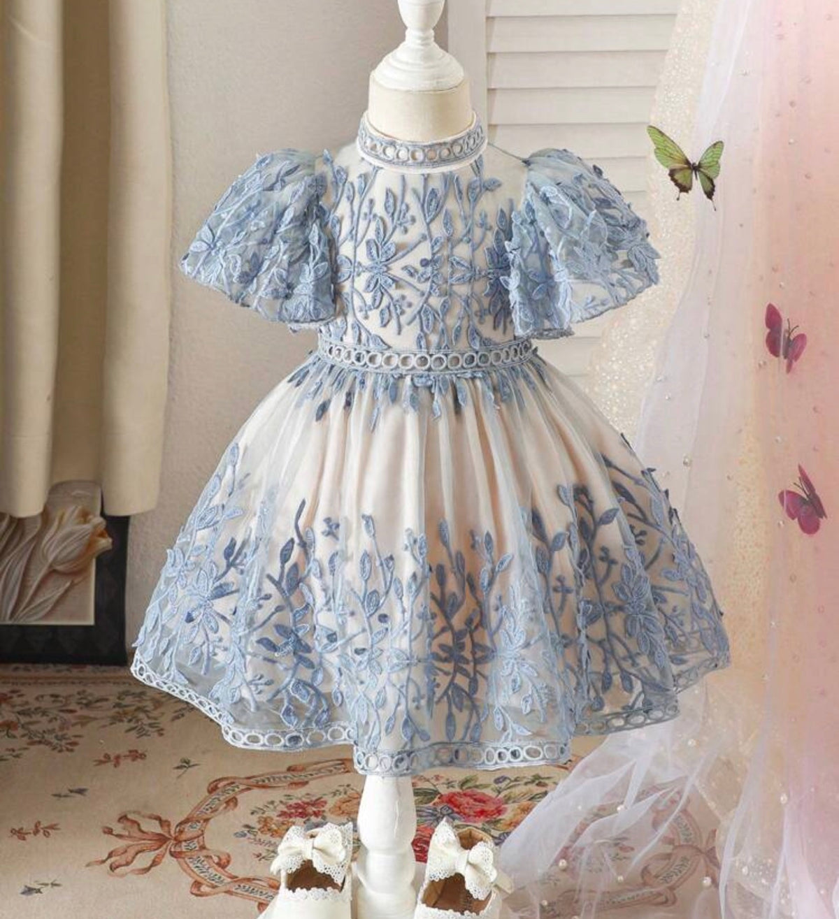 Floral Embroidery Tulle Puff Sleeve