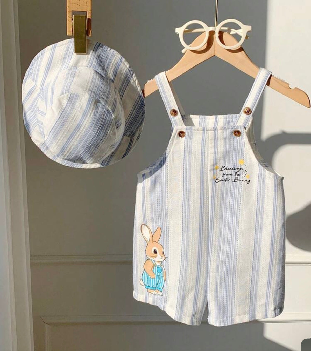 2pcs/Set Versatile Khaki Striped Bib Shorts With Matching Hat