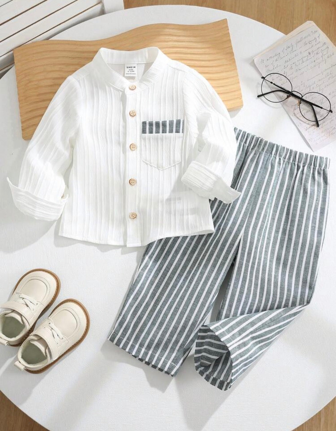 2pcsGrey Stand Collar Shirt & Elastic Waist Striped Casual Long Pants