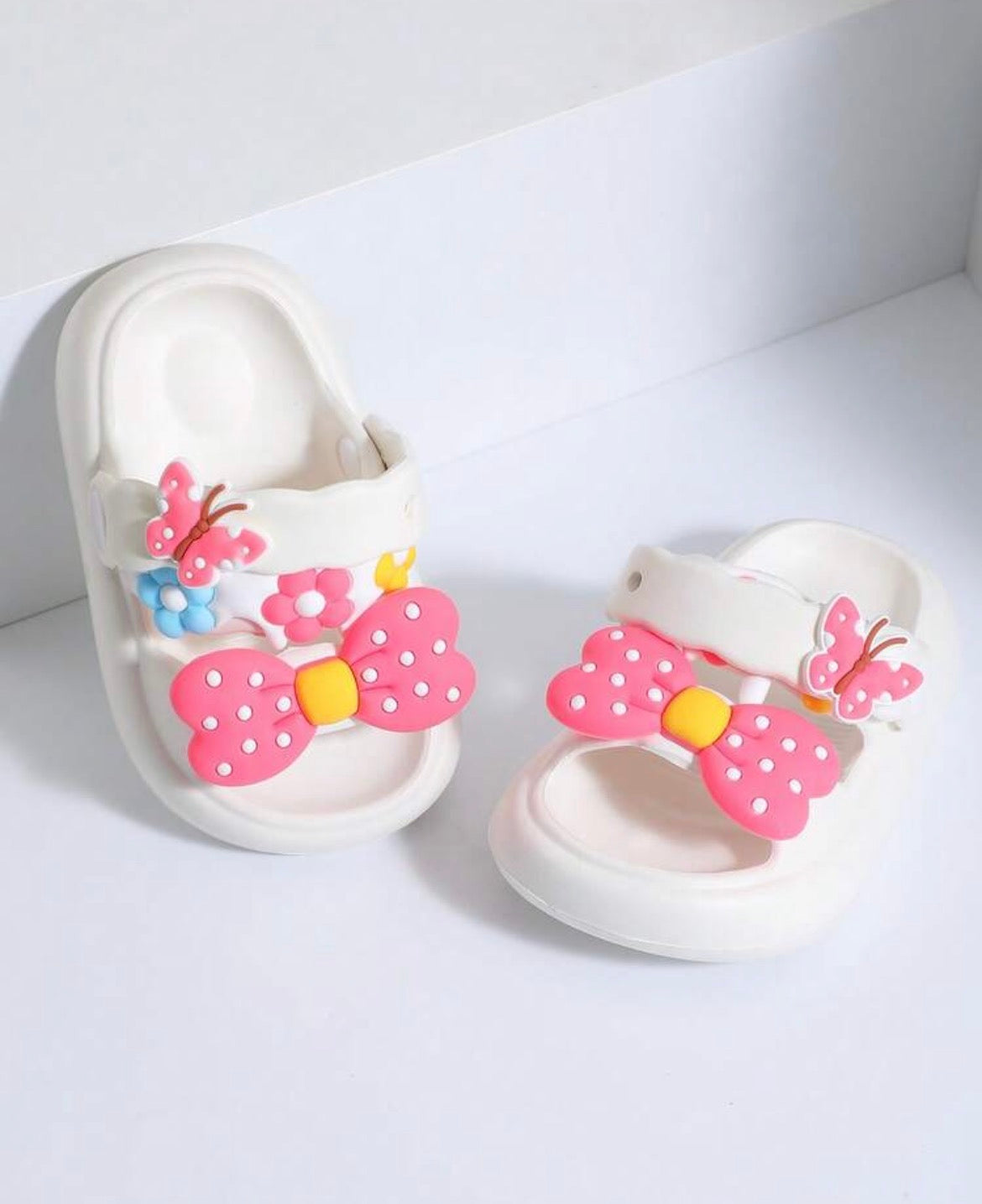 Breathable Holes Beach Sandals