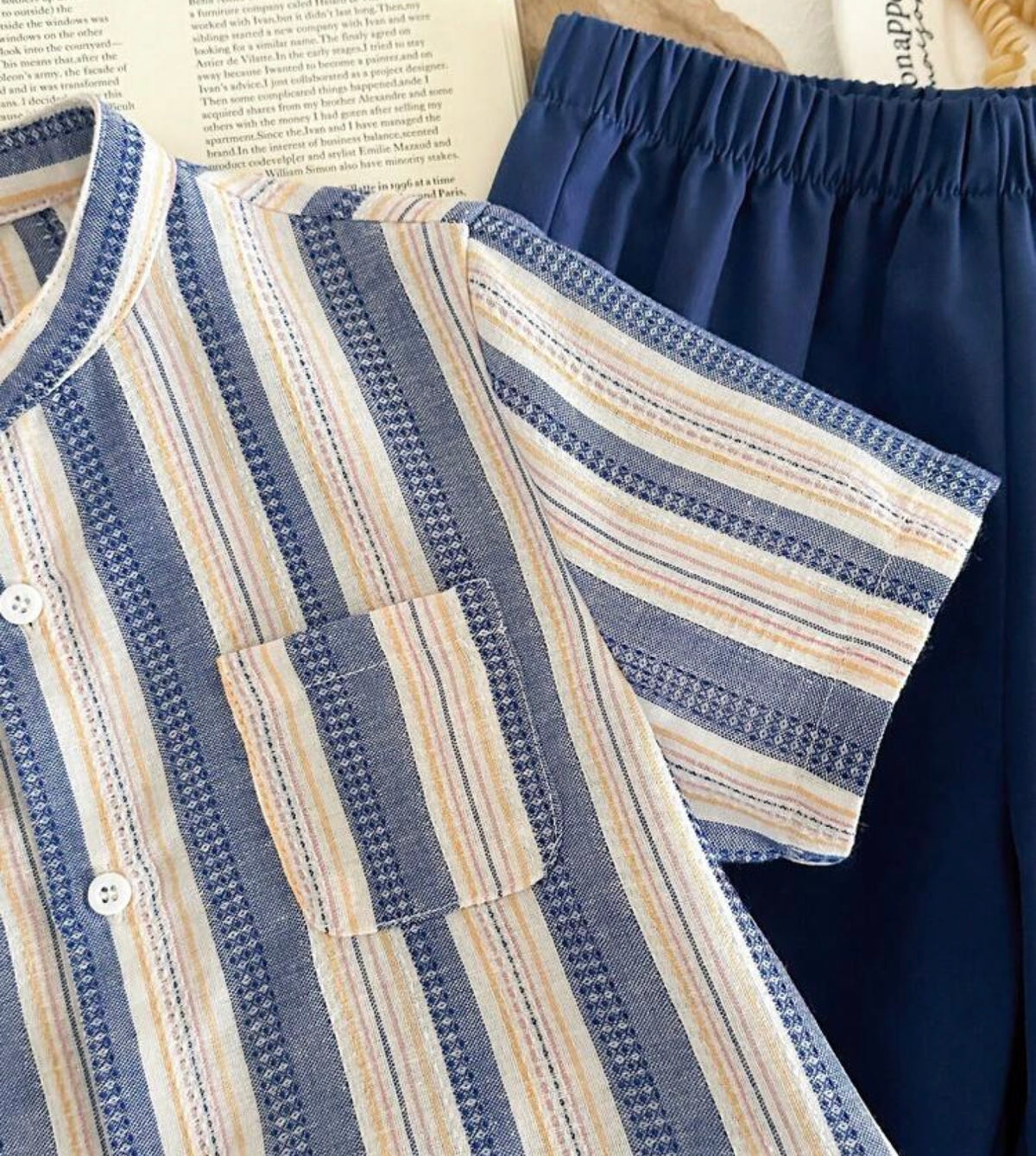 2pcs Striped Collar Patch Short Sleeve Loose Shirt And Pants Set