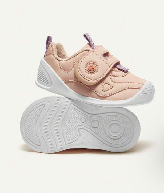 Sports Shoes