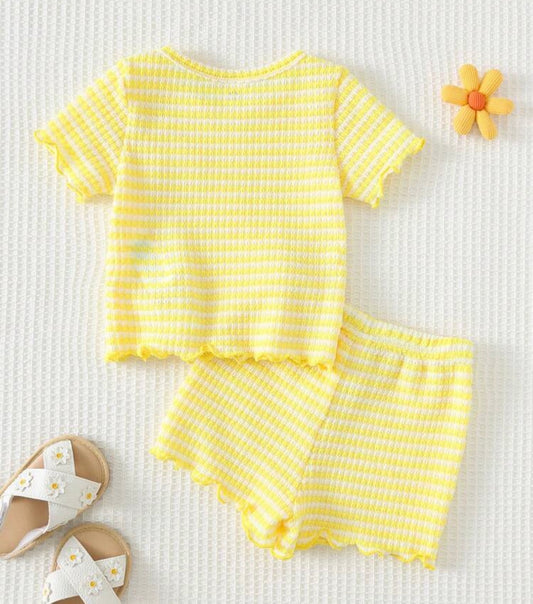 2pcs Baby Girl Floral Print Round Neck Short Sleeve Top And Elastic Waist Shorts Set
