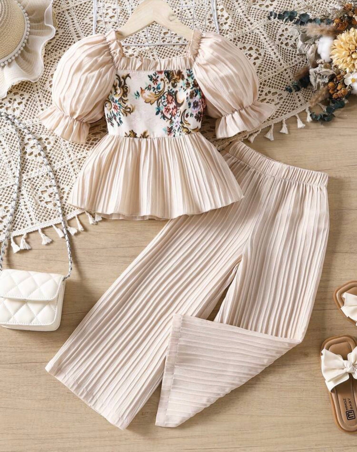 2pcs/Set Vintage Square Collar Puff Sleeve Floral Print Ruffle Hem Top And Elastic Waist Straight Leg Pants