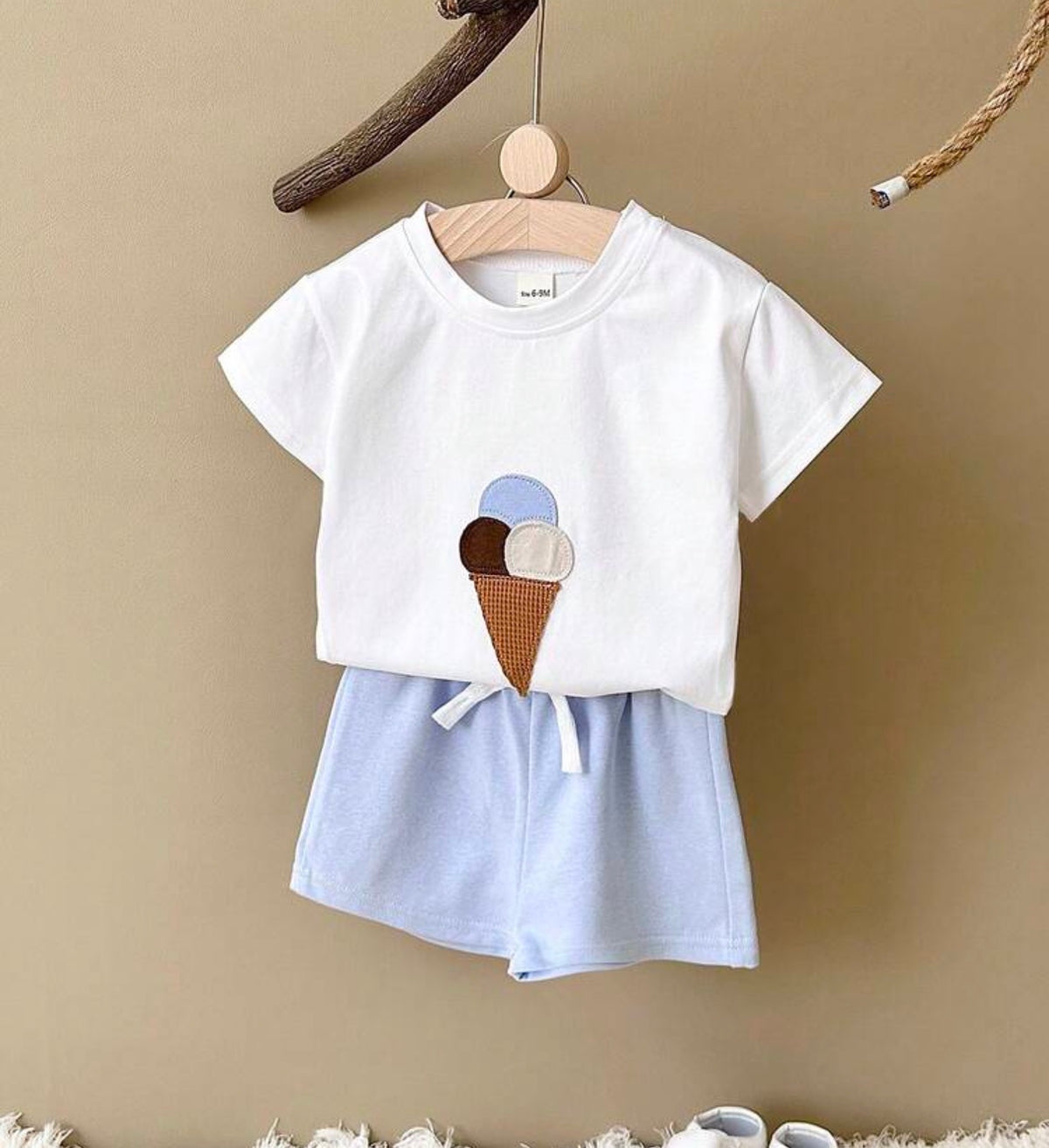 2pcs/Set Ice Cream Embroidery Short Sleeve Tee And Light Blue Shorts