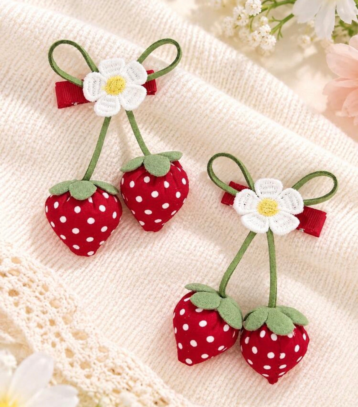 2PCS Strawberry Hair Bow