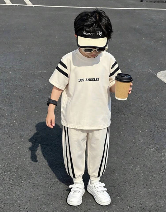 2pcs Round Neck Printed T-Shirt And Side Design Jogger Pants Set