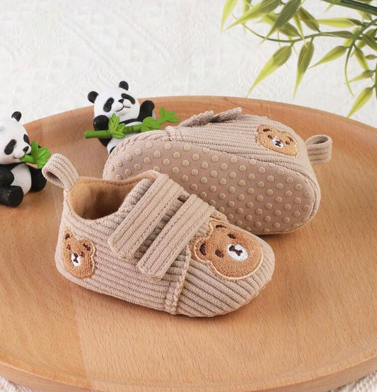 Cartoon Bear Magic Tape Design Shoes