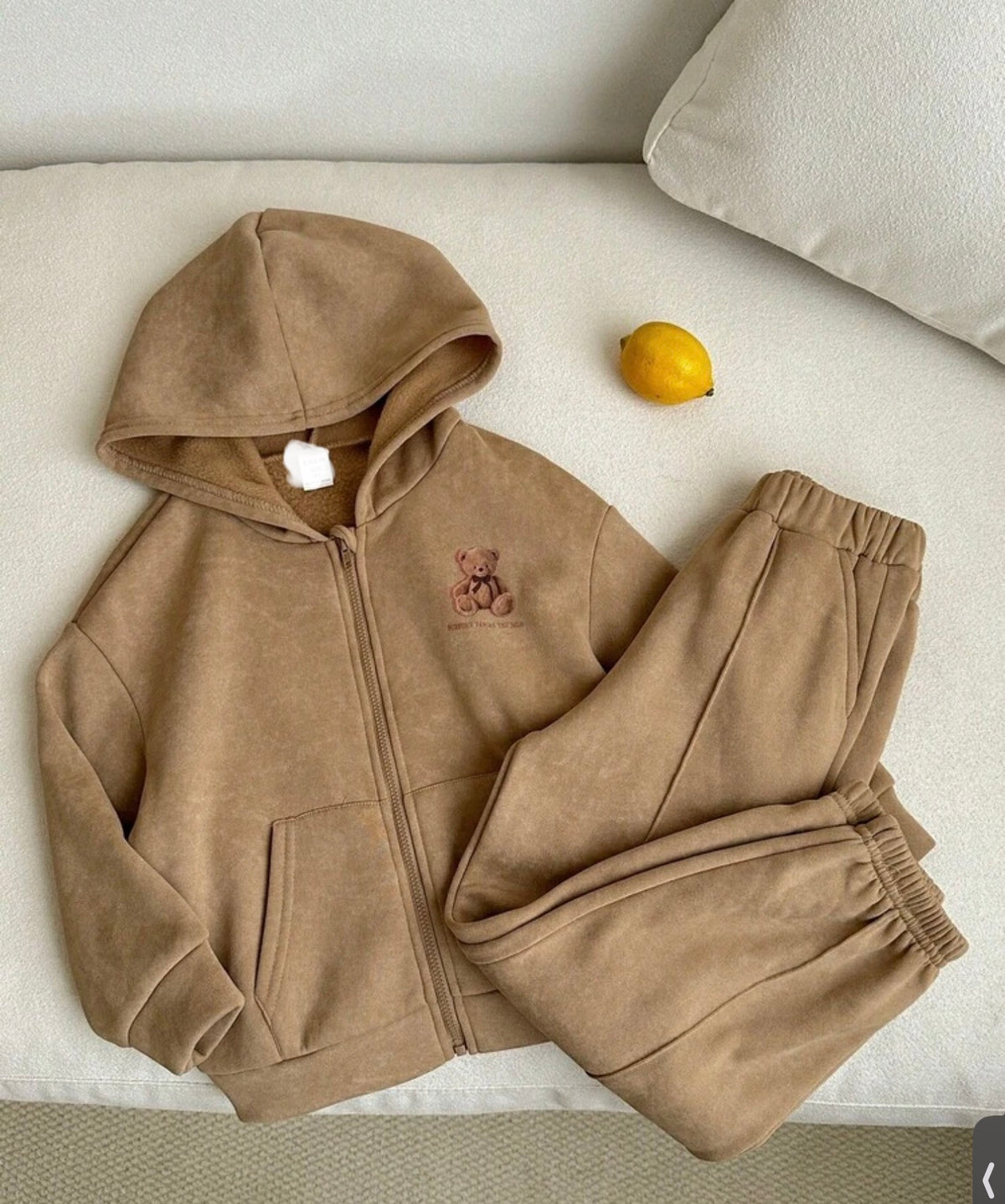 2pcs Cute Bear Graphic Hoodie Sweatshirt & Sweatpants