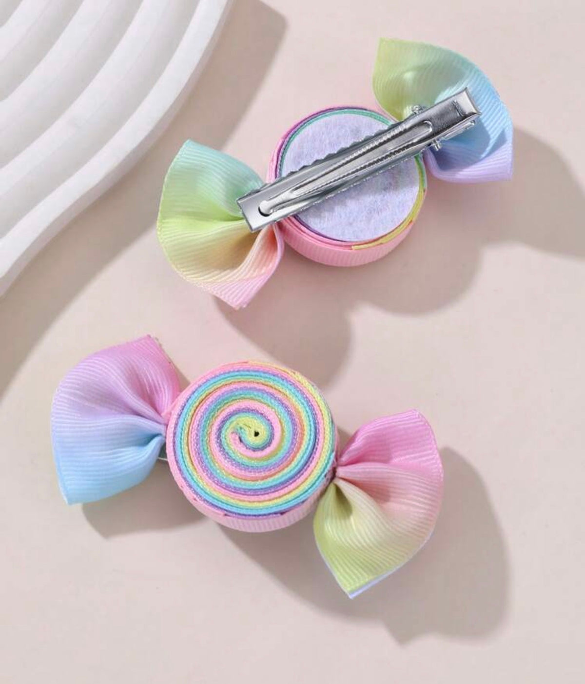 2pcs Colorful Spiral Ribbon Candy-Shaped Hair Clips