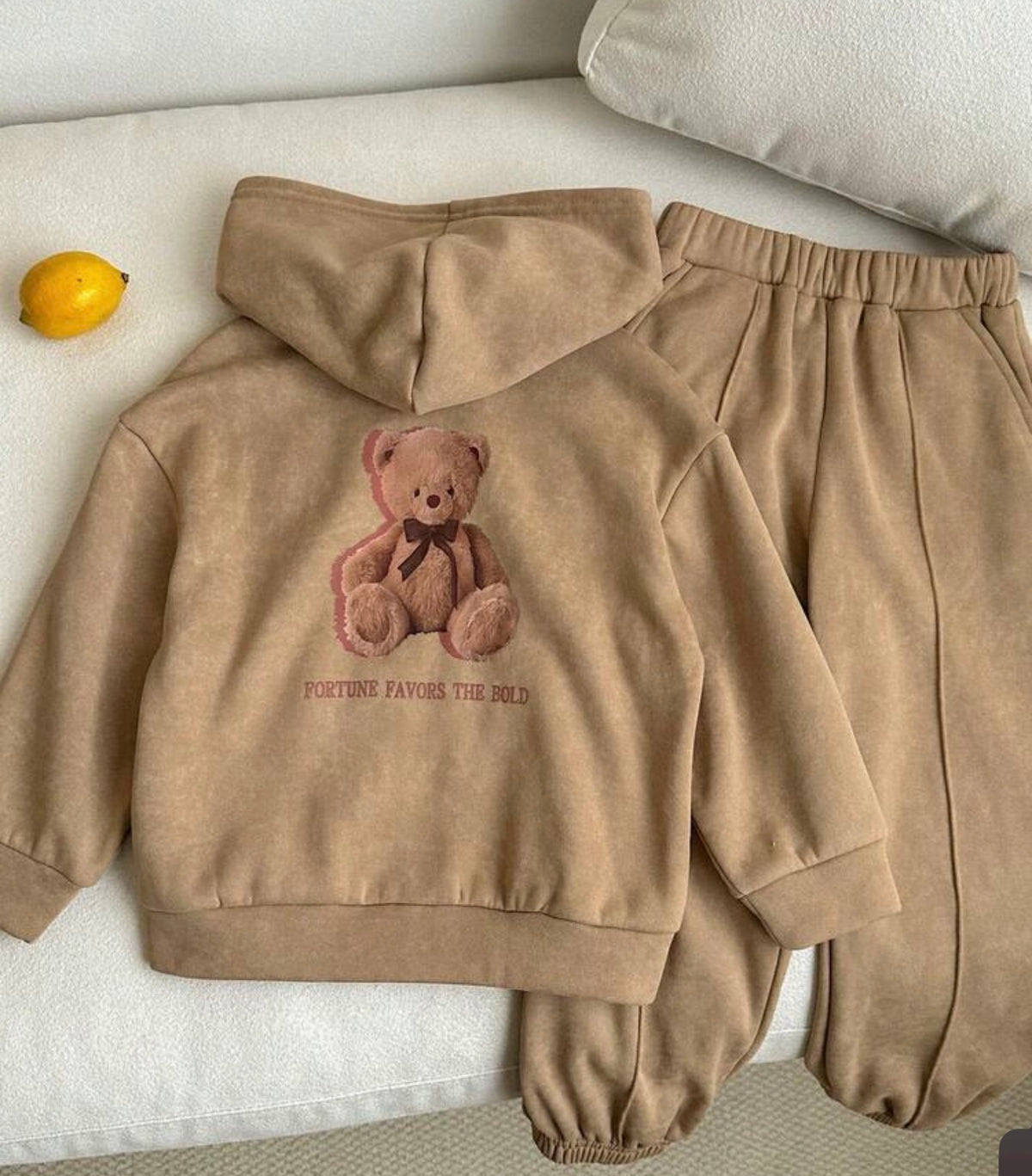 2pcs Cute Bear Graphic Hoodie Sweatshirt & Sweatpants